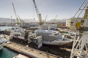 CORTE EN DOS: EL PROCESO DE LONGITUD DEL ESPÍRITU PLATEADO DE SILVERSEA COMIENZA EN EL ASTILLERO FINCANTIERI EN PALERMO CORTE EN DOS: EL PROCESO DE LONGITUD DEL ESPÍRITU PLATEADO DE SILVERSEA COMIENZA EN EL ASTILLERO FINCANTIERI EN PALERMO