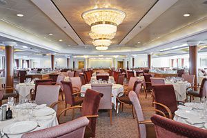 Leisure & Style while Dining on a Cruise Silversea